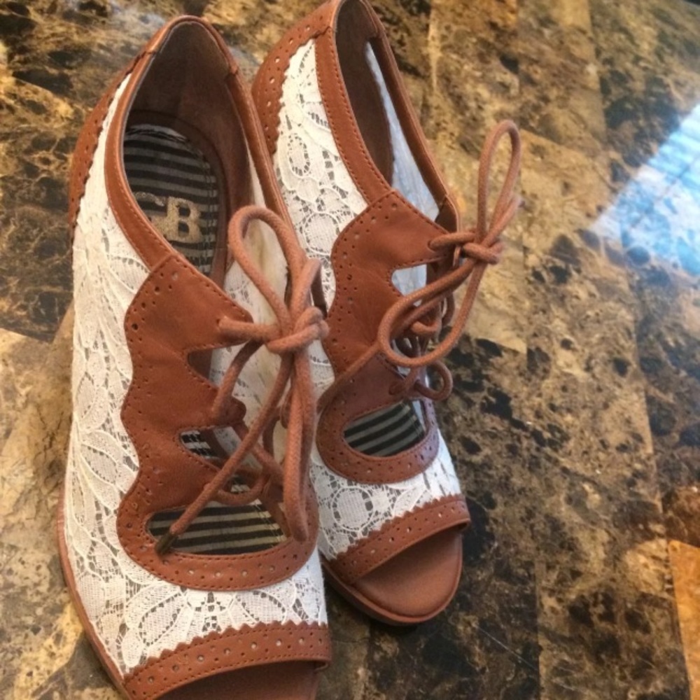 Gianni Bini Lace Booties